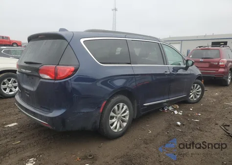 2017 Chrysler Pacifica Touring L из США, поврежденный, VIN 2C4RC1BG6HR757985